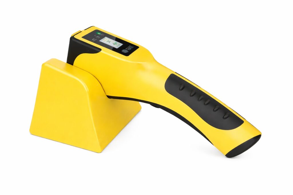 GoScan GS18-LQ handheld portable hazardous liquid detector for field security screening