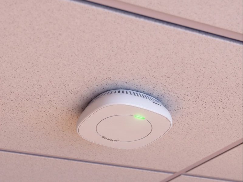 GO Alarm vape detector ceiling-mounted device with LED indicator for real-time vaping detection
